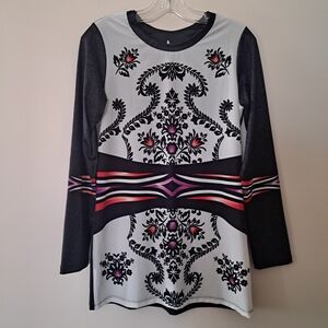 Chic Black and White Floral Long Sleeve Tunic Top
